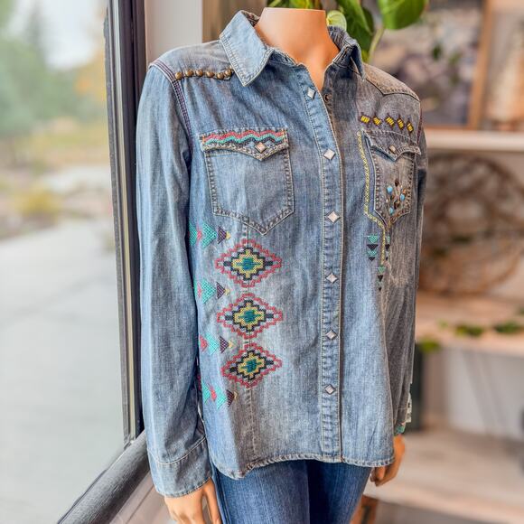 Double D Ranch, Embroidered Denim Shirt Jacket Snap Buttons, Studs, Beads-Large - Picture 3 of 14